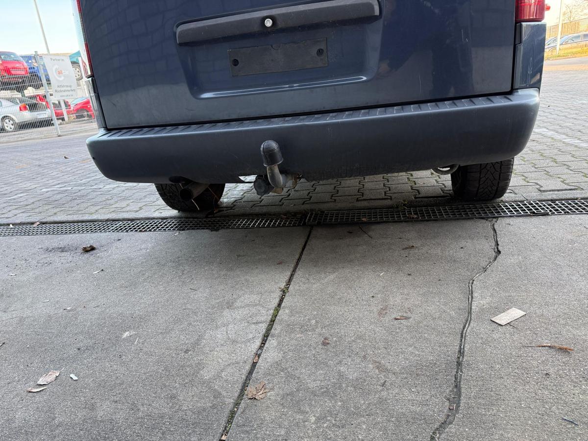 Opel Combo C original Stoßstange Stoßfänger hinten Z168 Metroblau BJ06